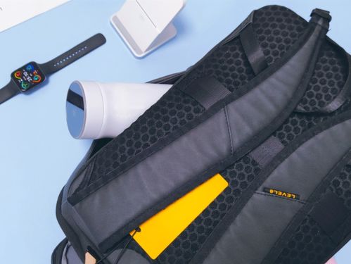 地平線8號零感背包輕體驗 當極簡風格撞上level 8,三層零感體驗打造精品背包